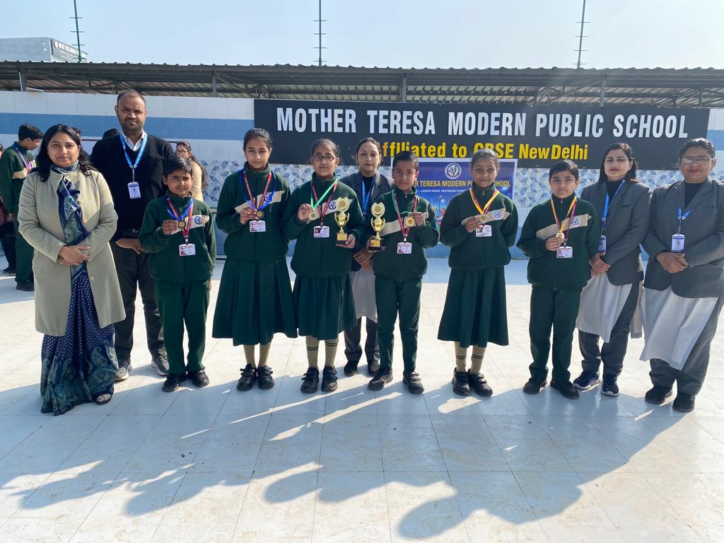 Mother Teresa Modern Public School kurukshetra - ANNUAL PRIZE DISTRIBUTION - 1-2-23
